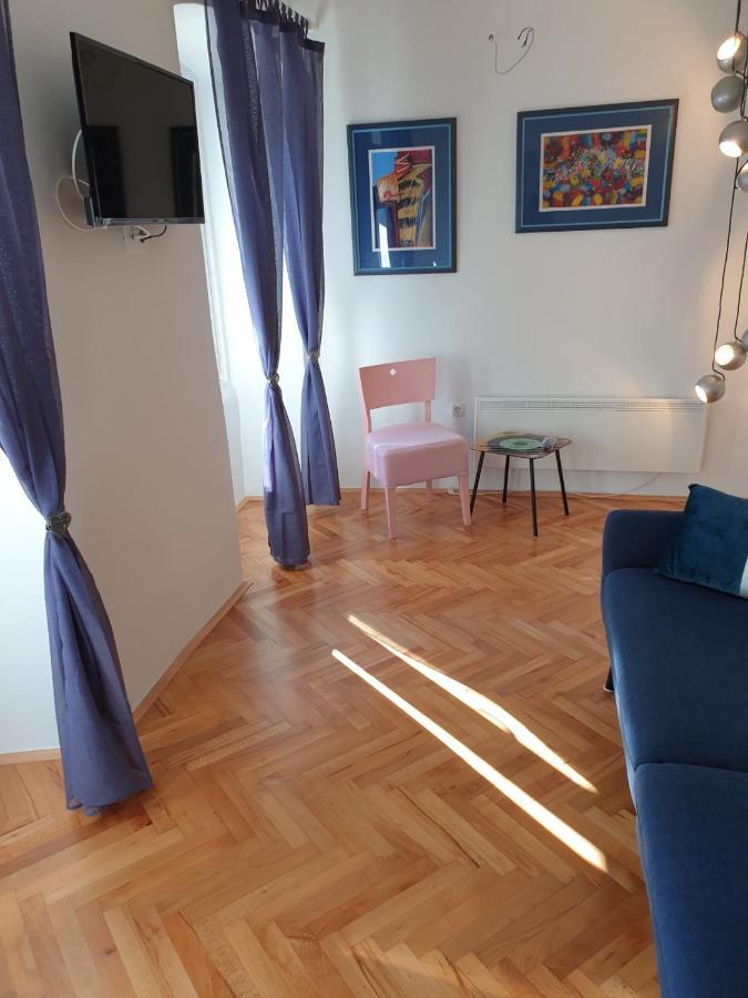 Apartman P-E PUY Eksteriør bilde